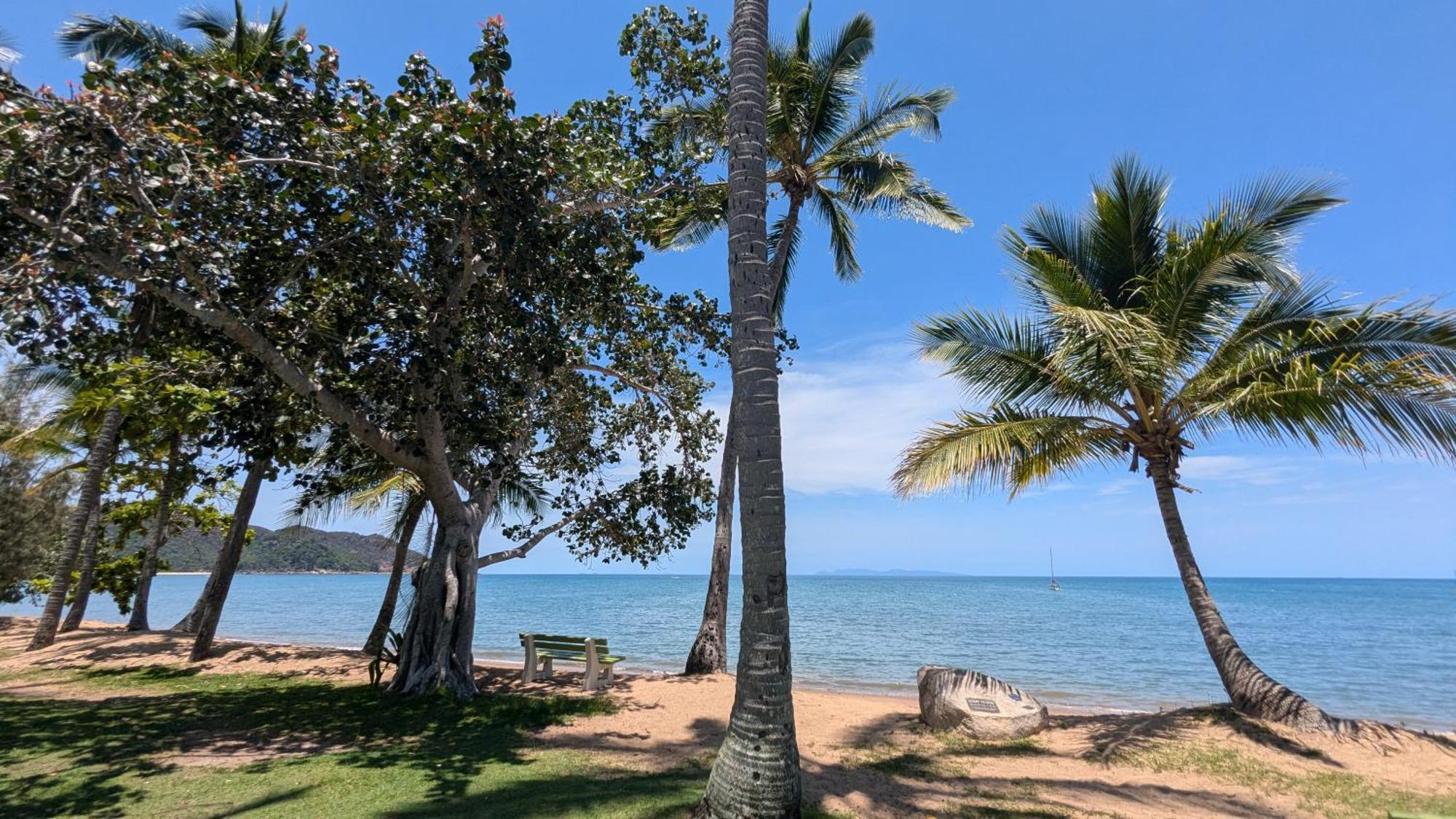 马蹄远航酒店 Horseshoe Bay 外观 照片