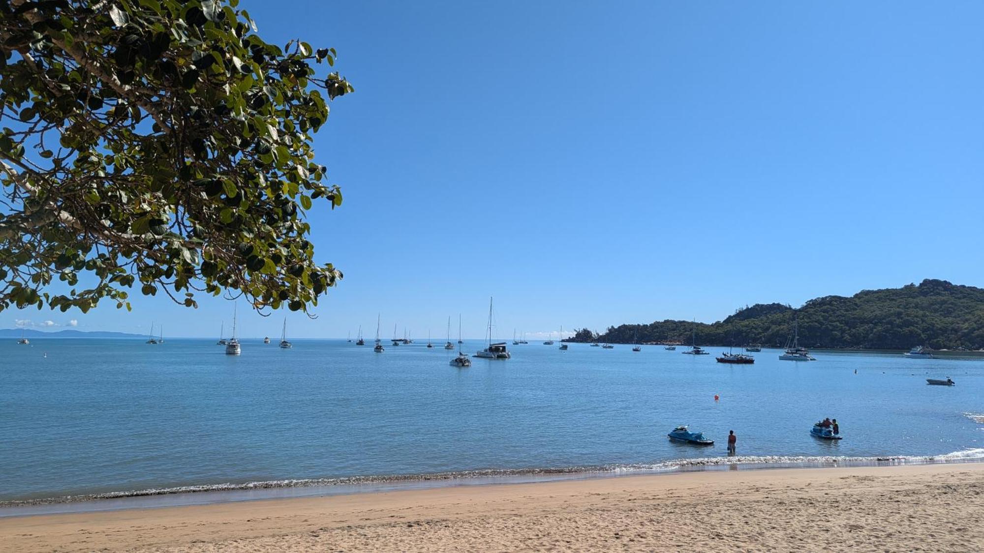 马蹄远航酒店 Horseshoe Bay 外观 照片