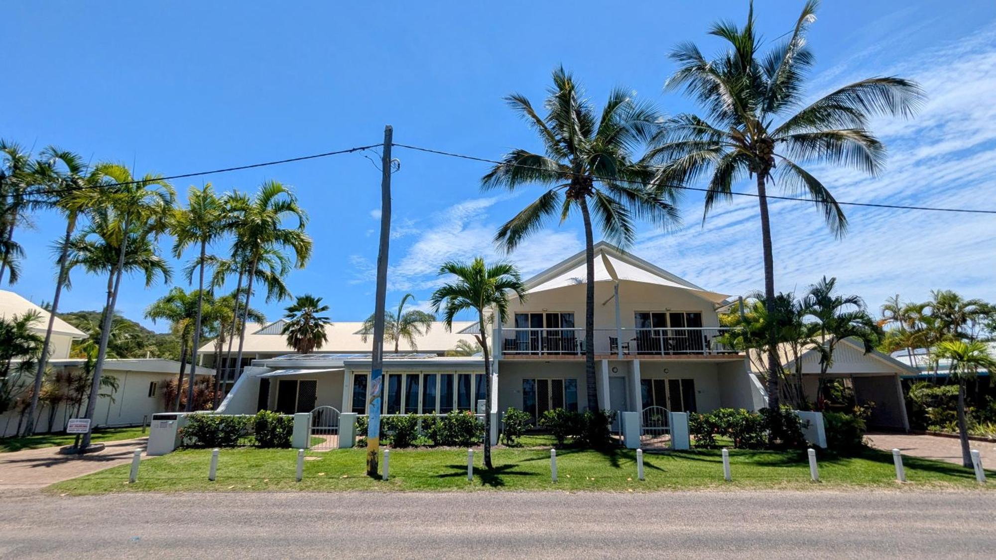 马蹄远航酒店 Horseshoe Bay 外观 照片